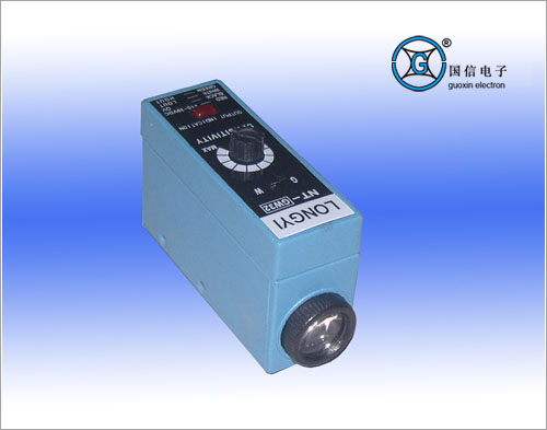 GXGD - 2 color differentiation tracking photo-sensor
